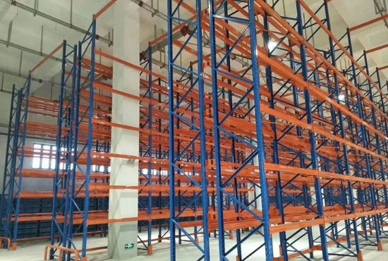 Estanterías de almacenamiento industriales aplicadas a cadenas de frío