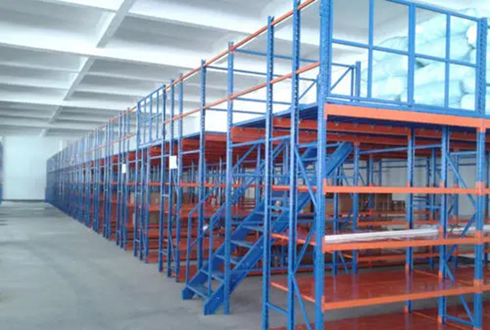 Entrepiso de almacén exportado a Tailandia