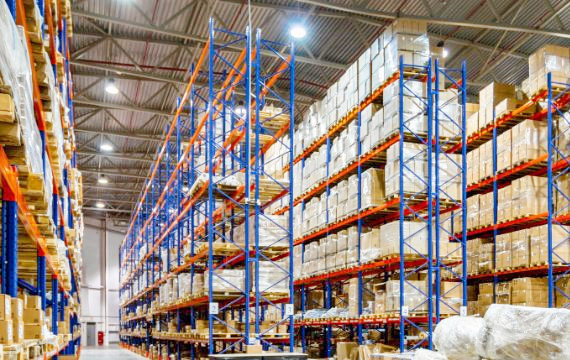 Регулируемые стеллажи для поддонов OKE Storage